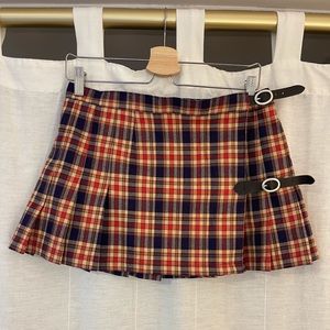 Brandy Melville Sof Low Waisted Skirt